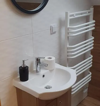 Dom Caloroczny Nad Jeziorem Casa de Férias Olsztynek